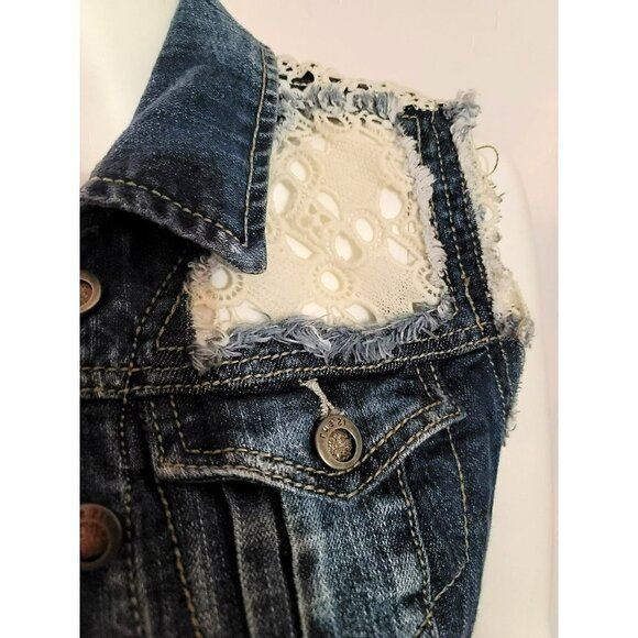Rue21 Crochet Lace Sleeveless Denim Vest - Size Small - Picture 7 of 12